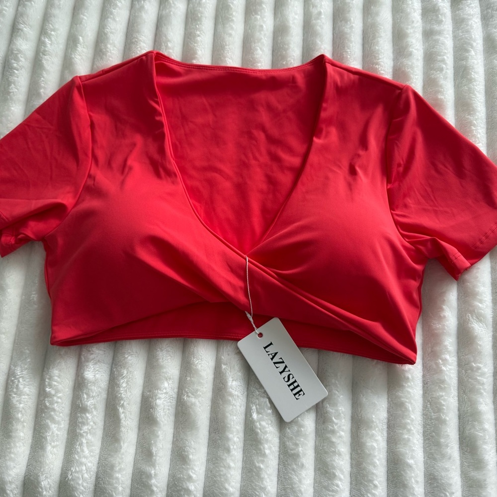 3 Vibrant Orange/black/white Crop Top for a Chic Look